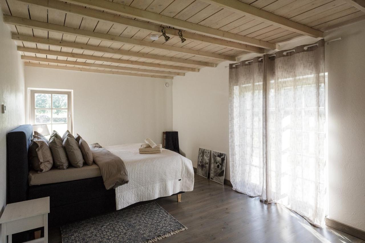 Villa Bumba Liigalaskma Ngoại thất bức ảnh